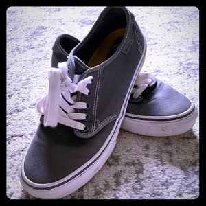 Vans women’s 7.5 Grey